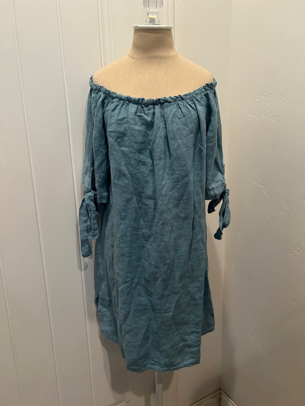 Meo Meli Off-Shoulder Blue Linen Dress